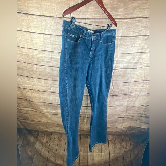 Lee Denim - Ladies sz 14 regular midrise boot cut jeans by Lee